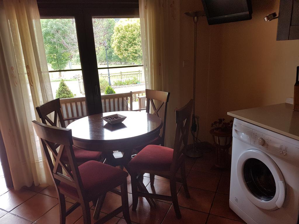 Apartamentos El Pedrayu Onís Exteriör bild
