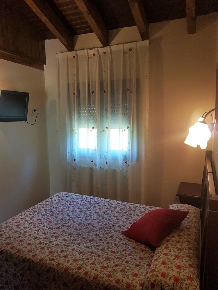 Apartamentos El Pedrayu Onís Exteriör bild