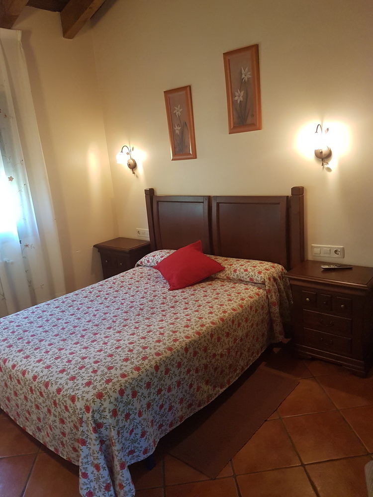 Apartamentos El Pedrayu Onís Exteriör bild